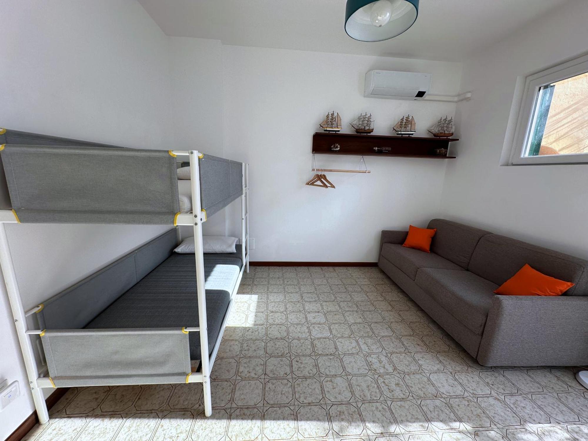 Terrace & Parking - Holiday Home Near Fegina Beach Monterosso al Mare Eksteriør billede