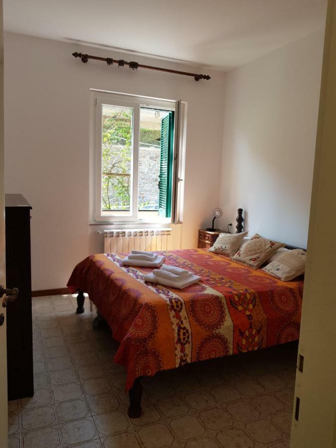 Terrace & Parking - Holiday Home Near Fegina Beach Monterosso al Mare Eksteriør billede